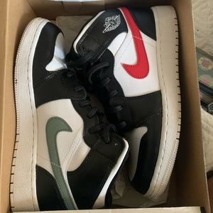 Air Jordan 1 GS
